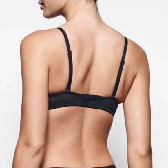 NWT SKIMS Ultra Fine Mesh Strapless Underwire Bra Onyx - Picture 2 of 6